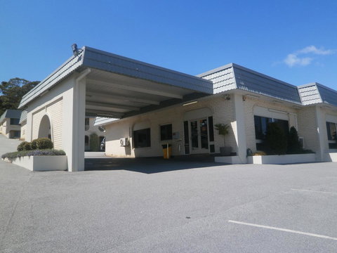 Dog Rock Motel - Pubs and Clubs 23