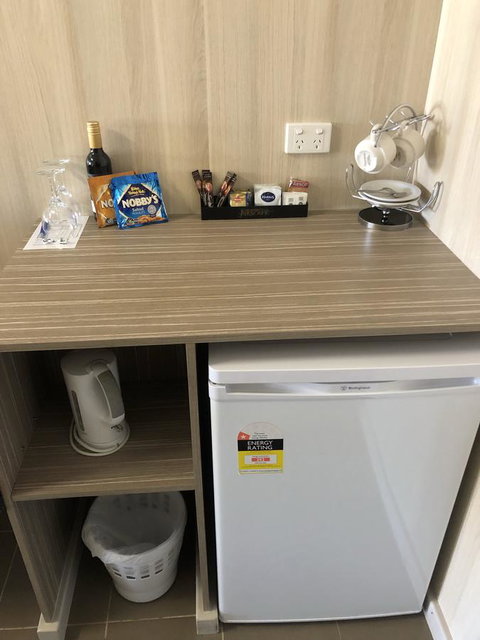 Dog Rock Motel - Pubs and Clubs 21