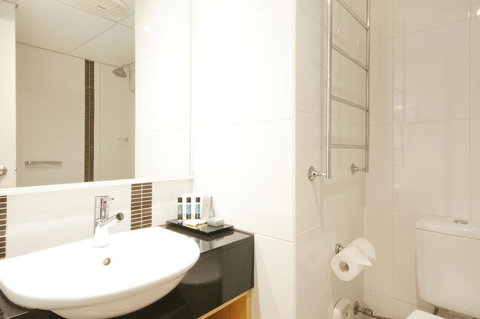 Dog Rock Motel - Pubs and Clubs 41