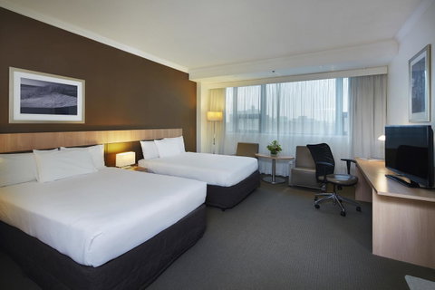 Mercure Perth - Pubs and Clubs 9