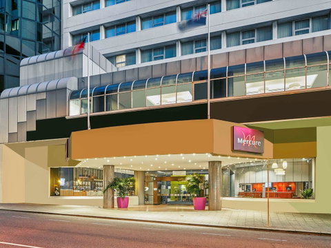 Mercure Perth - Pubs and Clubs 2
