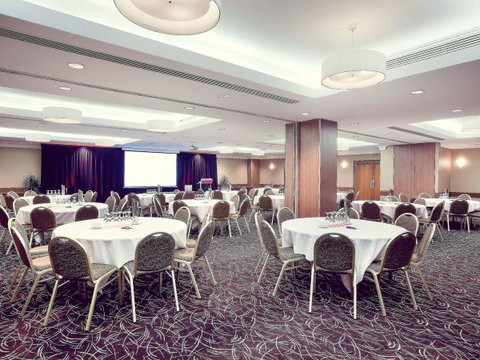 Mercure Perth - Pubs and Clubs 30