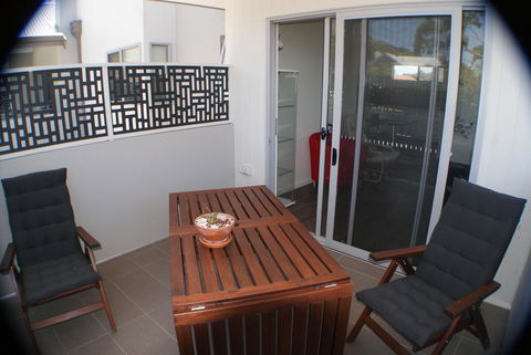 Mill View Link - Pubs and Clubs 17