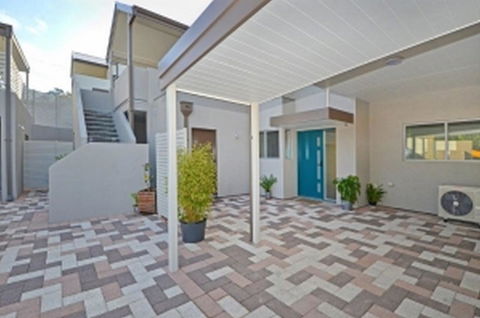 Mill View Link - Pubs and Clubs 27