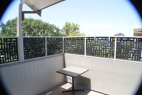 Mill View Link - Pubs and Clubs 16