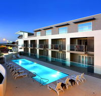 Bunbury Seaview Apartments - Pubs and Clubs