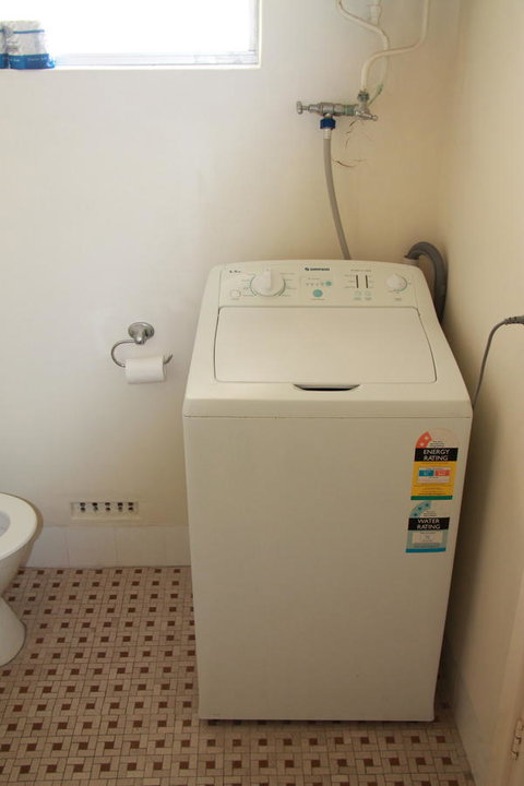 Malibu Apartments - Perth - Go Out 11