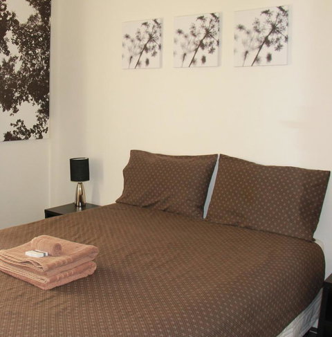 Malibu Apartments - Perth - Go Out 18