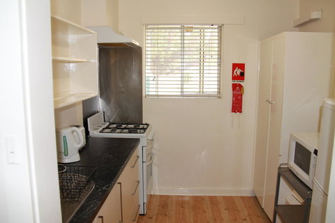 Malibu Apartments - Perth - Go Out 10