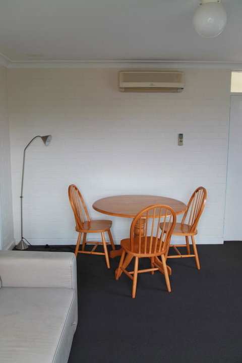 Malibu Apartments - Perth - Go Out 6