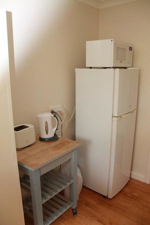 Malibu Apartments - Perth - Go Out 9