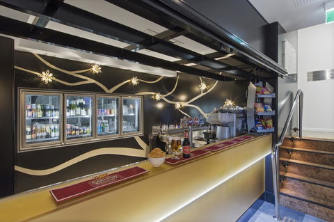 Metro Hotel Perth - Pubs and Clubs 12
