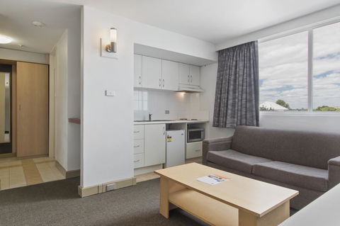 Metro Hotel Perth - Pubs and Clubs 26