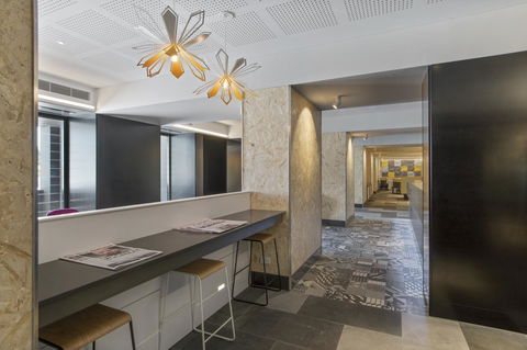 Metro Hotel Perth - Pubs and Clubs 13