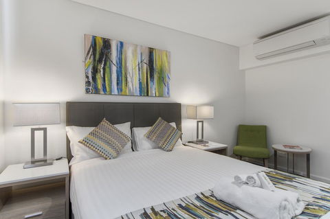 Metro Hotel Perth - Pubs and Clubs 3