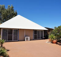 Osprey Holiday Village Unit 110 - Wake up to the birds in your 4 poster bed with a view - Pubs and Clubs