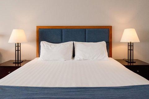 Seasons Of Perth - Go Out 8