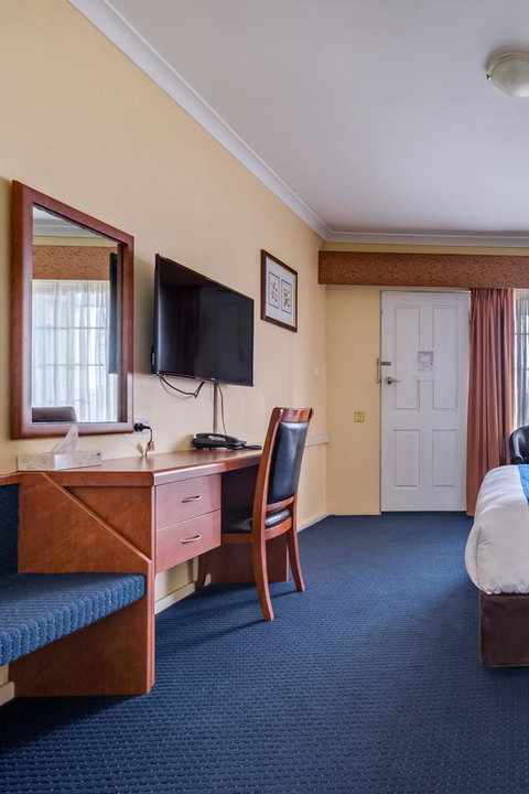 Ibis Styles Albany - Go Out 24