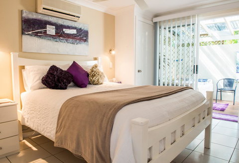 Nelson Bay Bed & Breakfast - Go Out 24