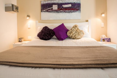 Nelson Bay Bed & Breakfast - Go Out 26