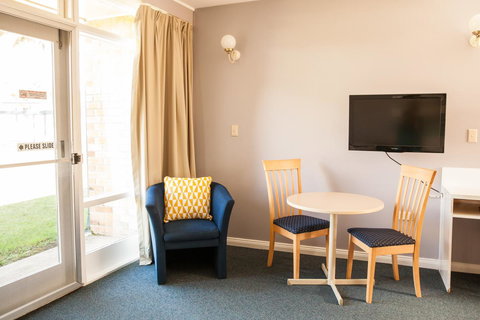 Kempsey Rose Motor Inn - Pubs and Clubs 22