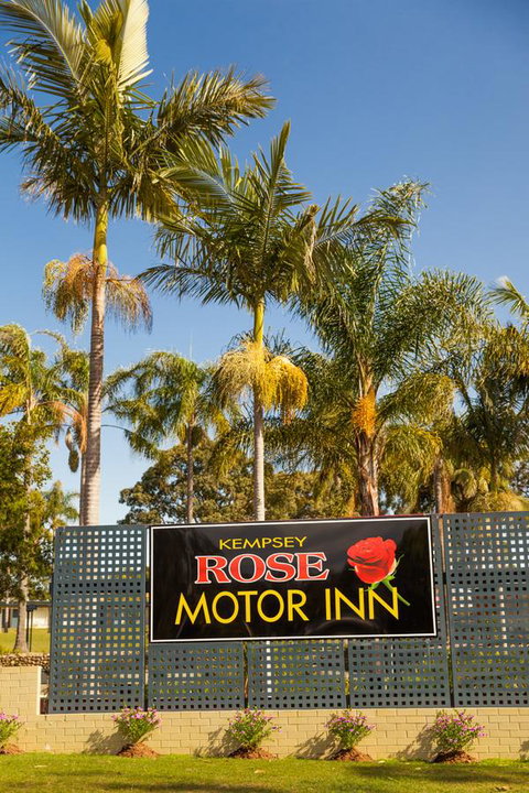 Kempsey Rose Motor Inn - Pubs and Clubs 10