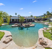 Quality Resort Siesta - Pubs and Clubs