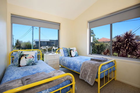 The Cove At Culburra - Direct Access To Beach - Pubs and Clubs 12