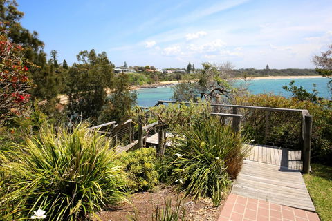 The Cove At Culburra - Direct Access To Beach - Pubs and Clubs 26