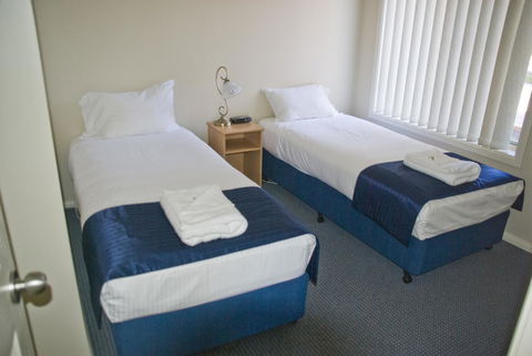 Colonial Court Villas - Pubs and Clubs 33