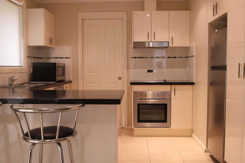 Colonial Court Villas - Pubs and Clubs 27