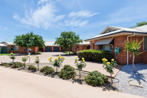 Colonial Court Villas - Pubs and Clubs 28