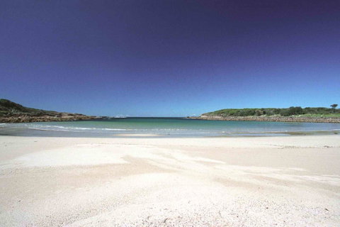 On The Beach Getaway - Pubs and Clubs 14