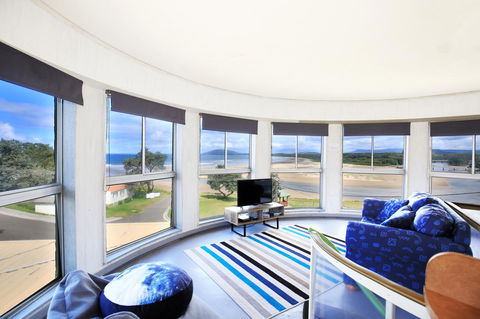 The Rotunda, Gerroa - Pubs and Clubs 2