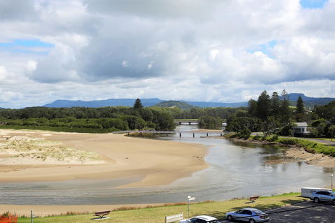 The Rotunda, Gerroa - Pubs and Clubs 35