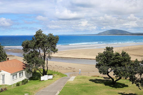 The Rotunda, Gerroa - Pubs and Clubs 36