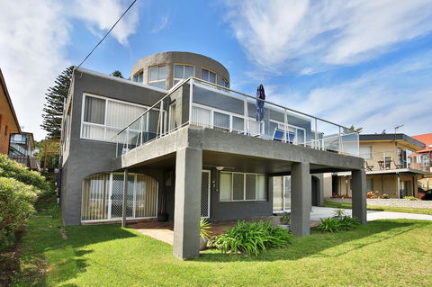The Rotunda, Gerroa - Pubs and Clubs 29