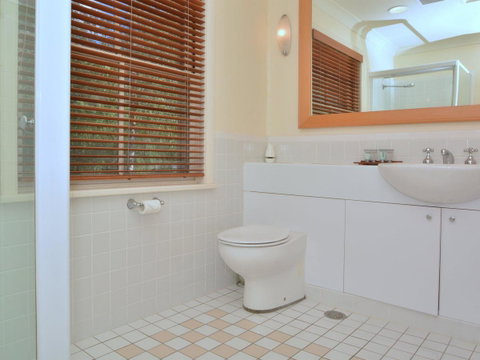 Villa 2br Prosecco Villa Located Within Cypress Lakes Resort - Pubs and Clubs 15