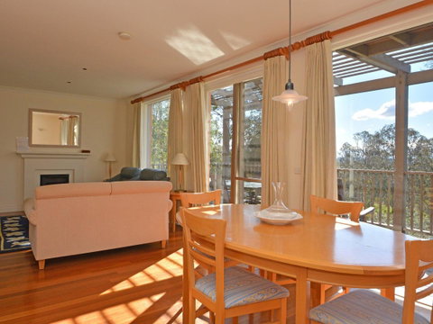 Villa 2br Prosecco Villa Located Within Cypress Lakes Resort - Pubs and Clubs 5
