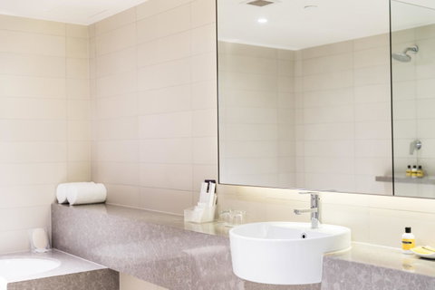 Hyatt Regency Sydney - Pubs and Clubs 3