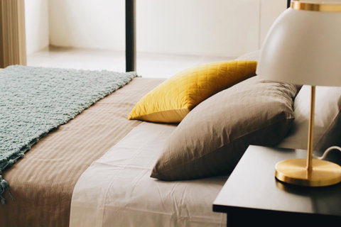 Modern & Cosy 2-Bedroom Apartment Hornsby - Pubs and Clubs 4