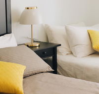 Modern  Cosy 2-Bedroom Apartment Hornsby - Pubs and Clubs