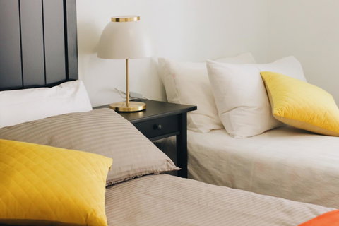 Modern & Cosy 2-Bedroom Apartment Hornsby - Pubs and Clubs 0
