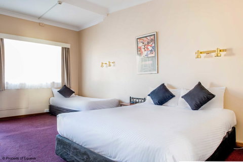 Echo Point Discovery Motel - Pubs and Clubs 21