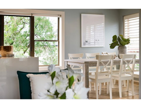 Beachside Getaway In Freshie W Parking - Go Out 3