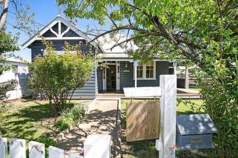 Belltrees - Go Out 0