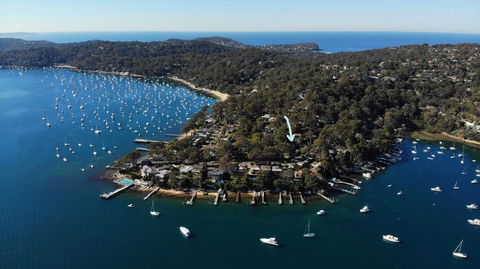 Refuge Cove On Pittwater - Pubs and Clubs 1