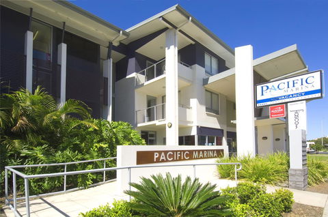 Pacific Marina Apartments - Go Out 0