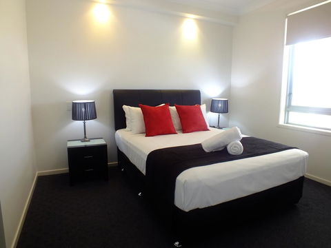 Pacific Marina Apartments - Go Out 36
