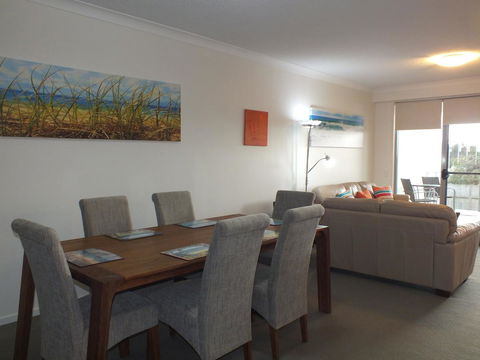 Pacific Marina Apartments - Go Out 22